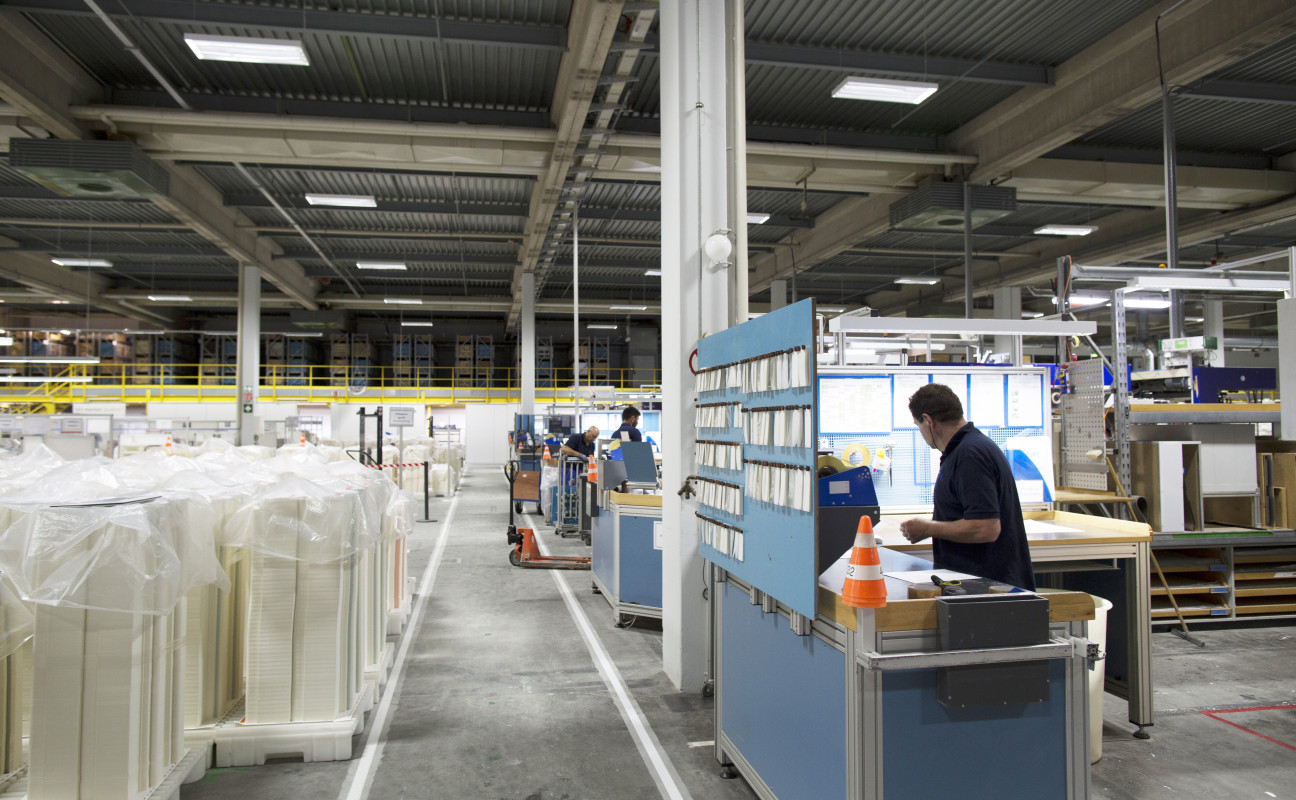 VKS Estampaciones Metálicas · Estampación Metálica para Fabricación Industrial de Piezas a Medida en Castelló